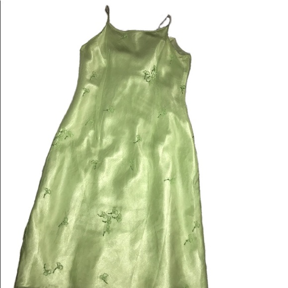 SOLD Green Flower Dress - Picture 4 of 6